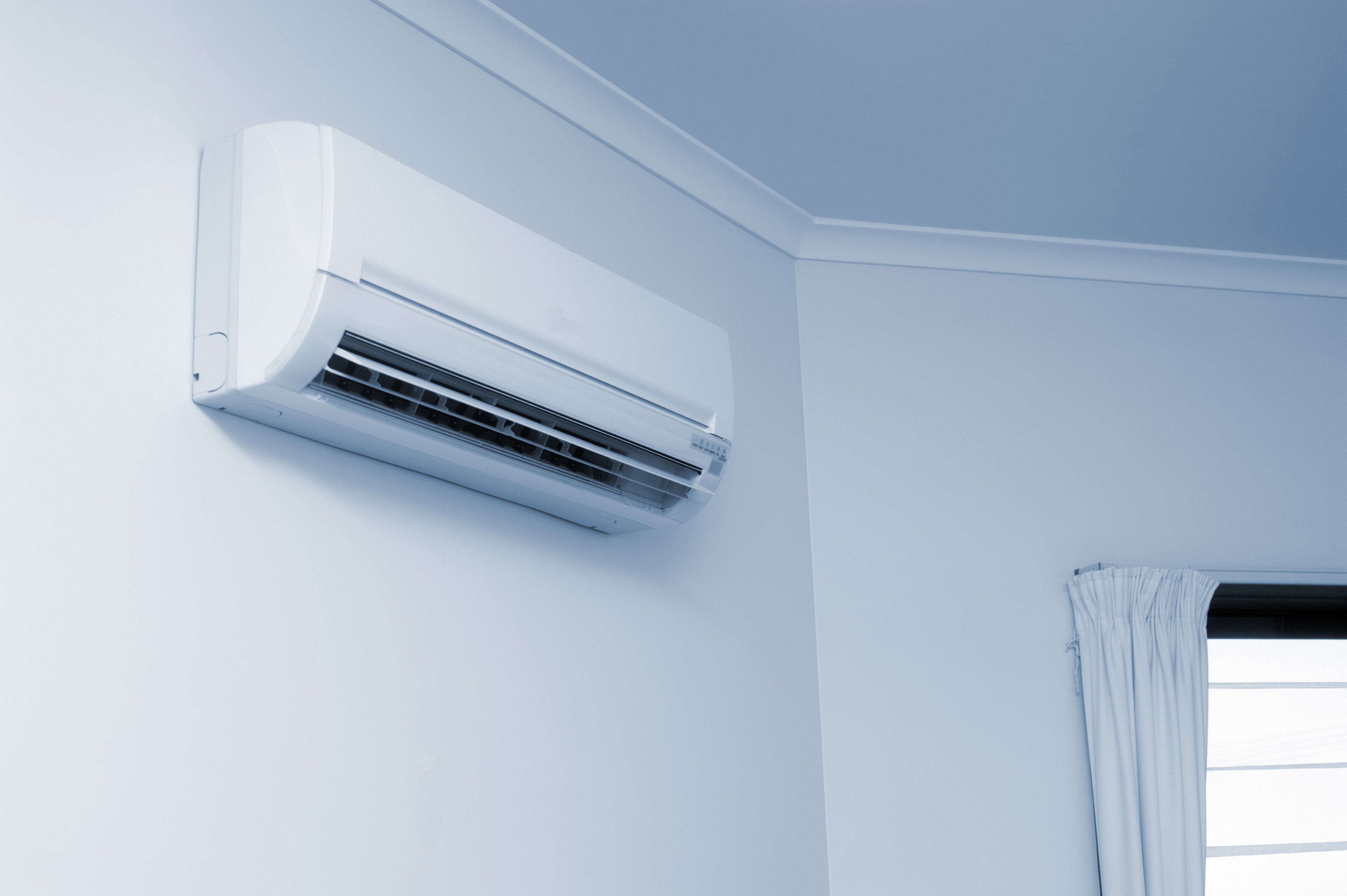 12 блок кондиционера. Wall Mounted Air Conditioner. Split System Air Conditioner. Кондиционер в квартире. Воздушный кондиционер.